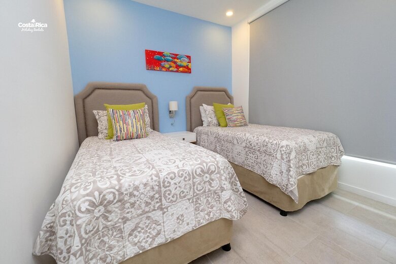 Sunset Boulevard Jaco Beach 405