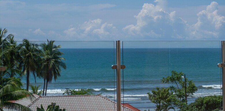 Sunset Boulevard Jaco Beach 405