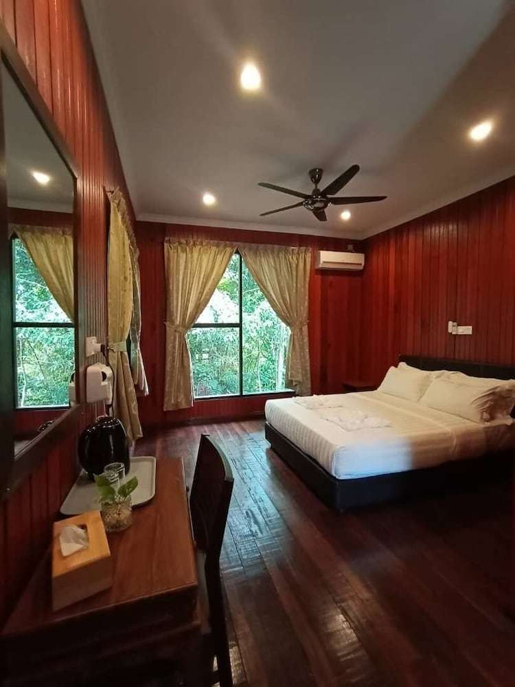 Hostal Kinabatangan Wildlife Lodge