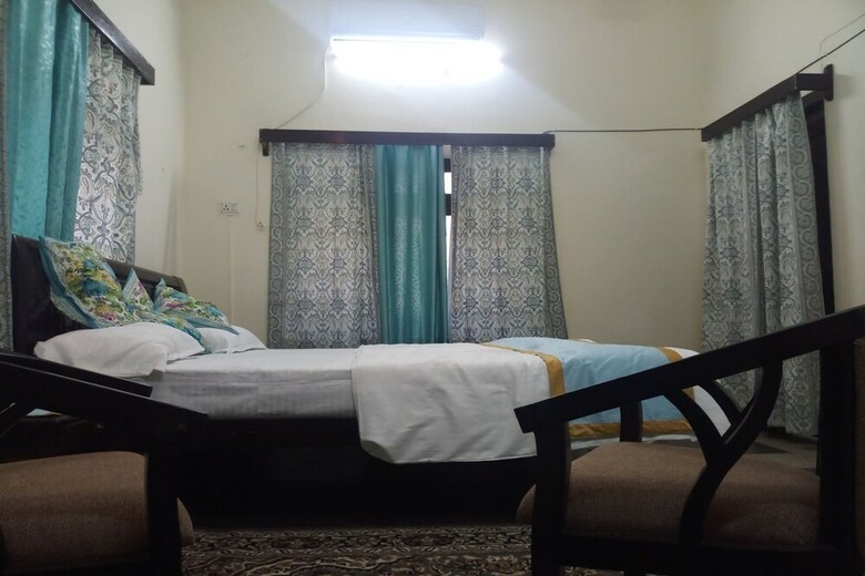 Hotel Krishnangan Home Stay