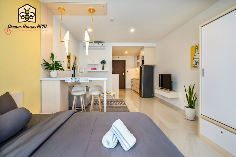 Dream House Apartment