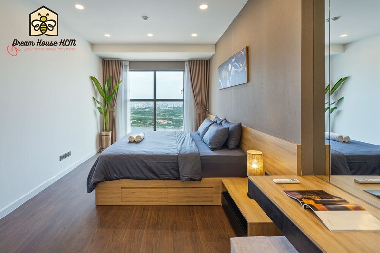Dream House Apartment