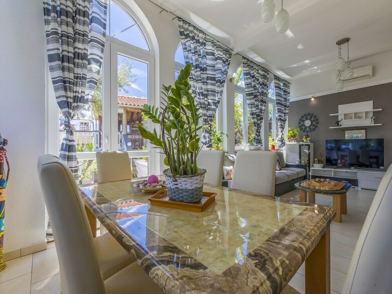 Villa House Summertime