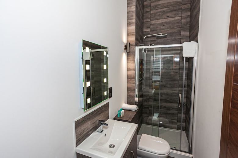 Oyo Arena Apartments