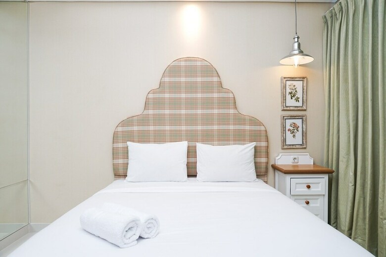Comfy Studio At Puri Mansion Apartment