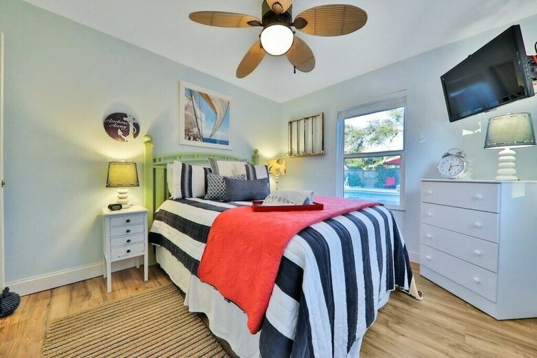 Hostal Island Retreat