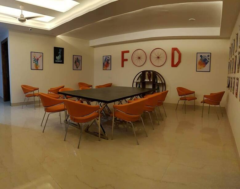 Hotel Pllazio Residency