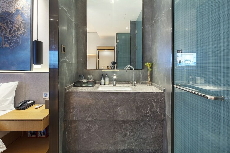 Qianna Baihe Boutique Hotel