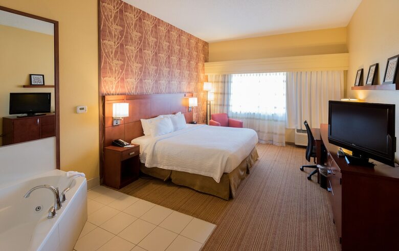Hotel Courtyard By Marriott Tupelo