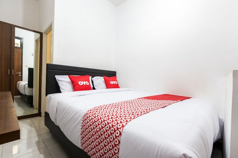 Hostal Oyo 1598 Feby Inn Syariah