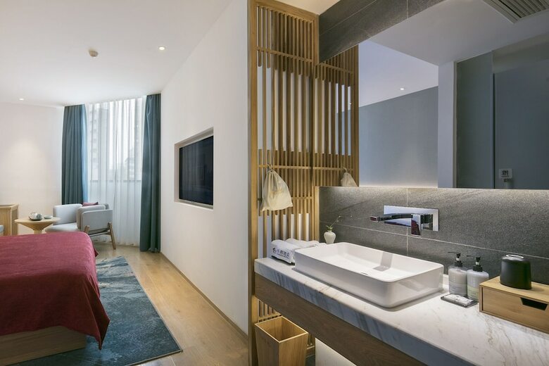 Qianna Hotel Erqi Plaza