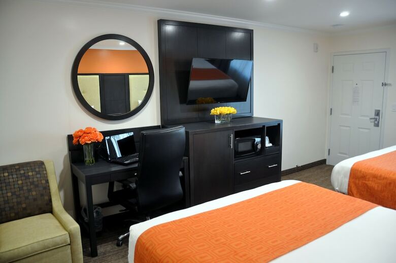 Motel Pavilion Inn
