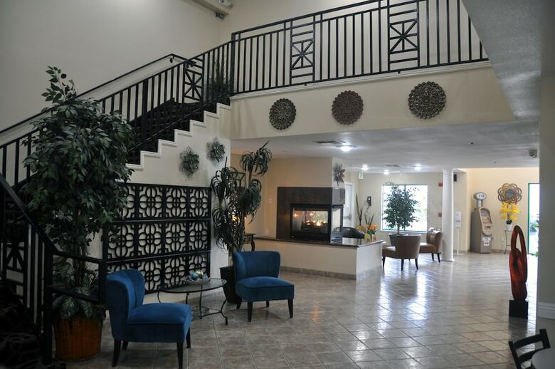 Motel Pavilion Inn