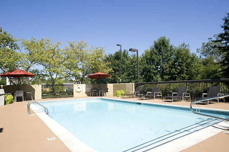 Hotel Hampton Inn Starkville