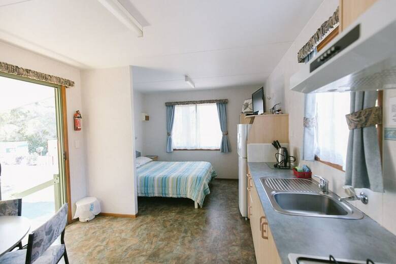Wonboyn Cabins & Caravan Park