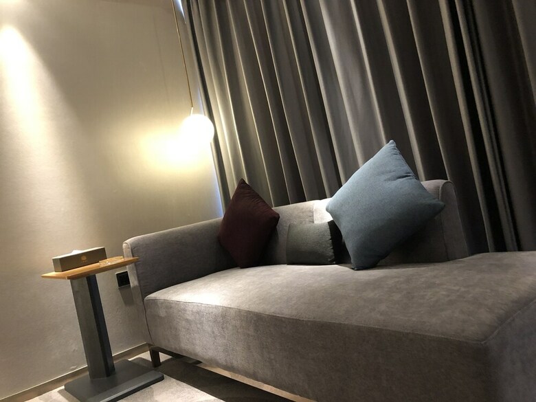 Zenith International Hotel