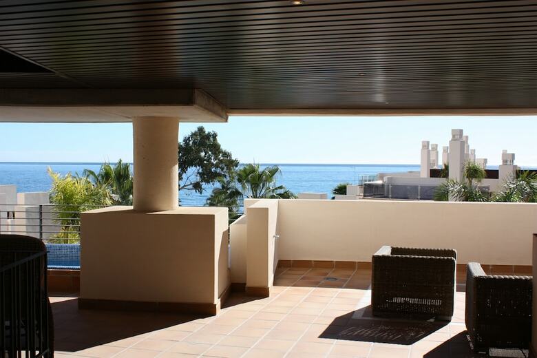 Beach Apartment - Private Pool