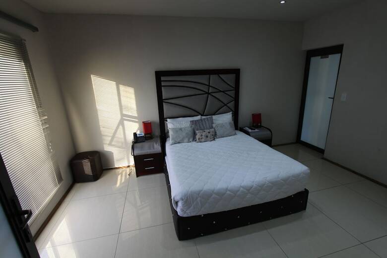 Hotel Naldorado Executive Villa