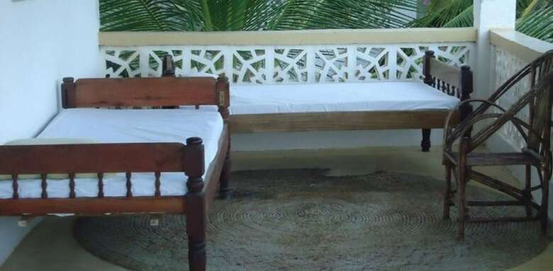 Hostal Dudu Villas N Cottages