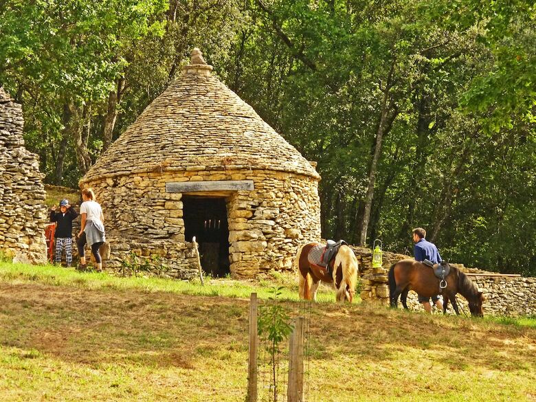 Hameau Du Sentier Des Sources - Studios