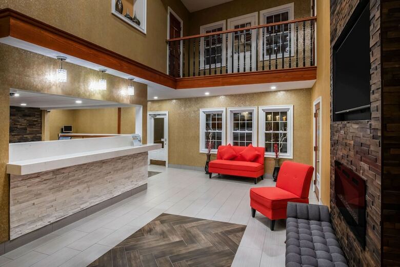 Hotel Ramada By Wyndham Groton