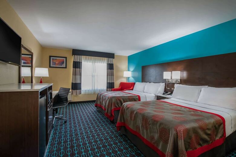 Hotel Ramada By Wyndham Groton