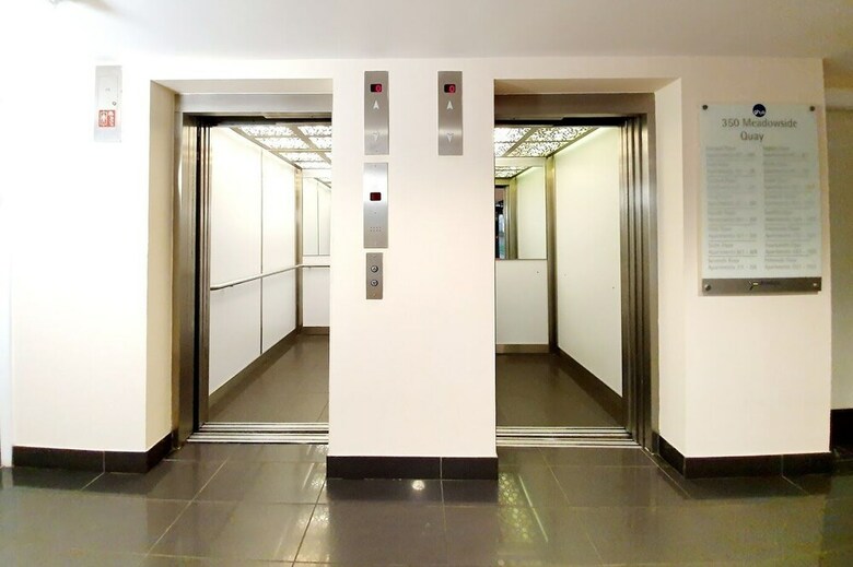 Apartamentos Airy 2 Bed 2 Bathroom With Balcony
