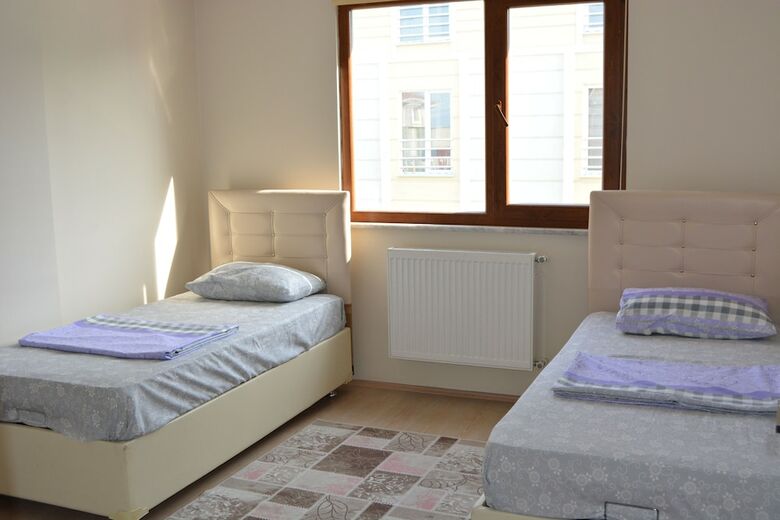 G�nayd?n Airport Apartment