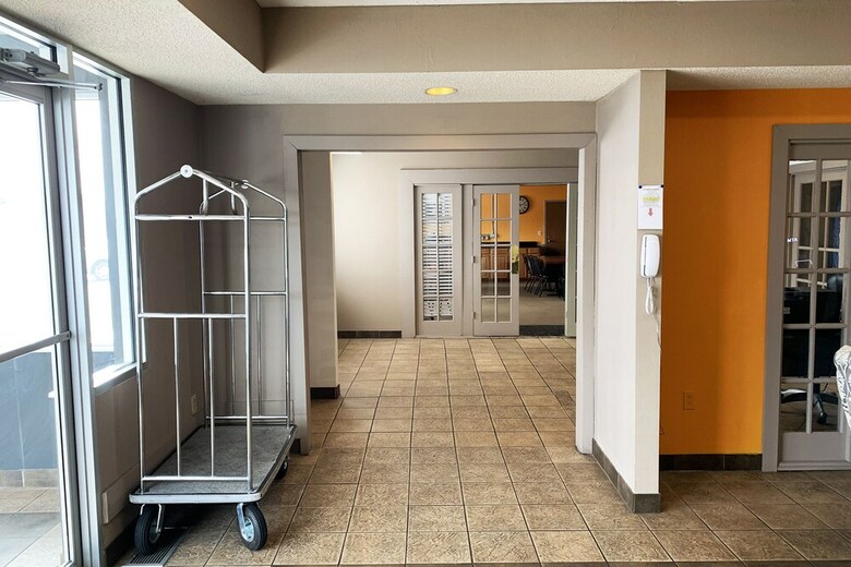 Oyo Hotel Whitehall Mi