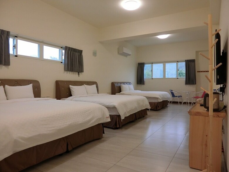 Bed & Breakfast Taitung Crabs House