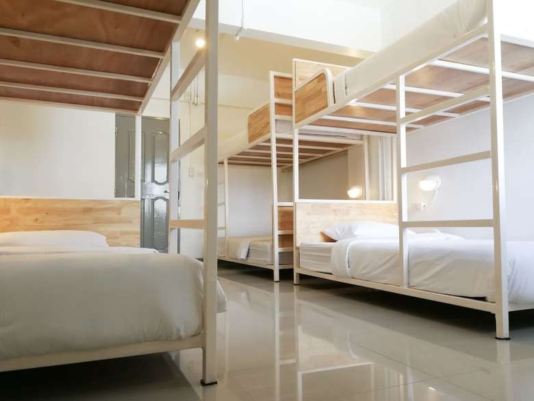 Hostal Loyy Hotel - Hostel