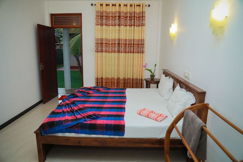 Hotel Hasaranga Holiday House