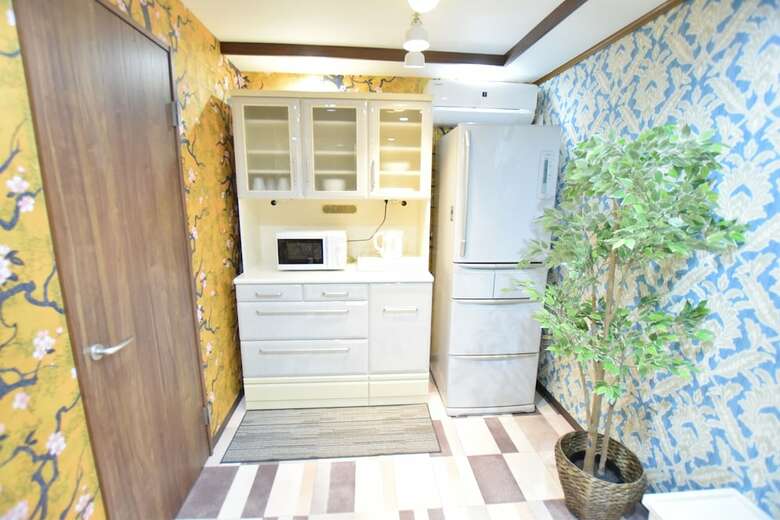 Tsuruhashi House