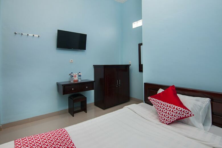 Hotel Oyo 1235 Tona Residence