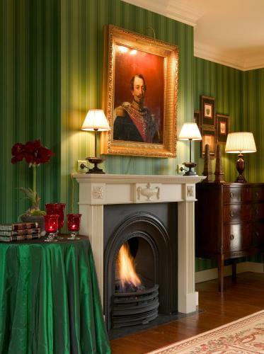 Hostal Brugsche Suites - Luxury Guesthouse