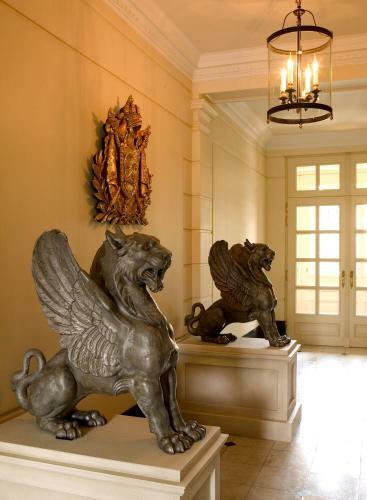Hostal Brugsche Suites - Luxury Guesthouse
