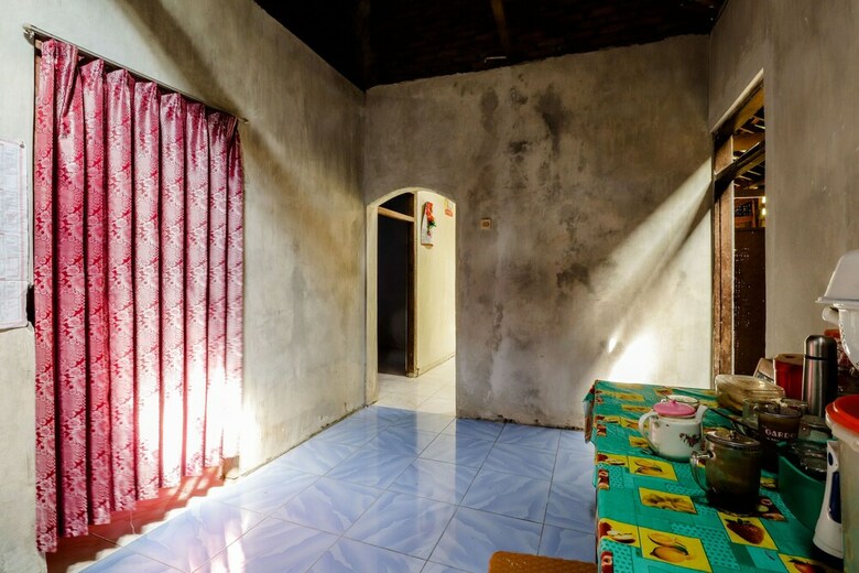 Hotel Kinasih Homestay