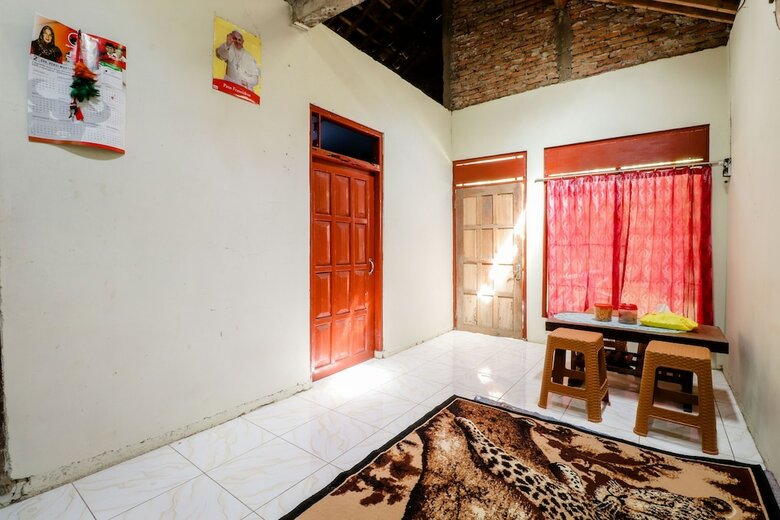 Hotel Kinasih Homestay