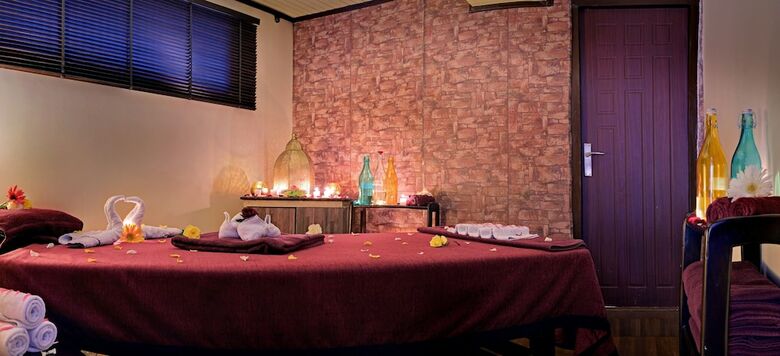 Hotel Sumi Yashshree Suites & Spa