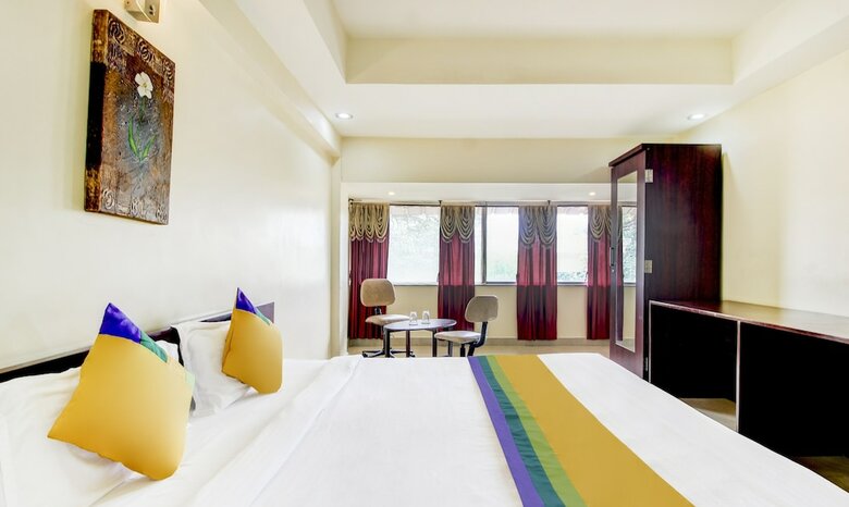 Treebo Trip Hotel Aditya