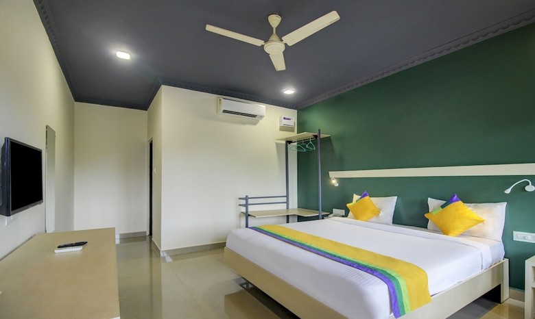 Hotel Treebo Trip Morjim Seaview
