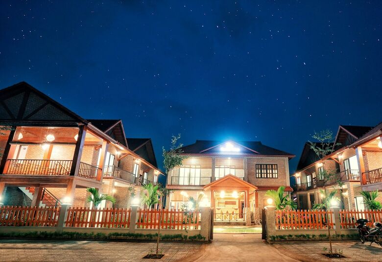 Hotel The Little Village