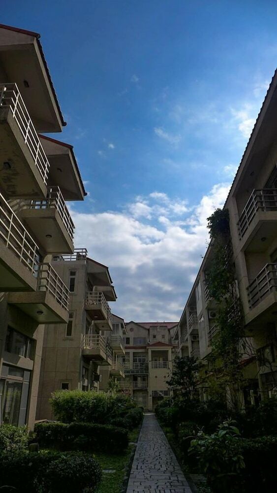 Huxi B&B