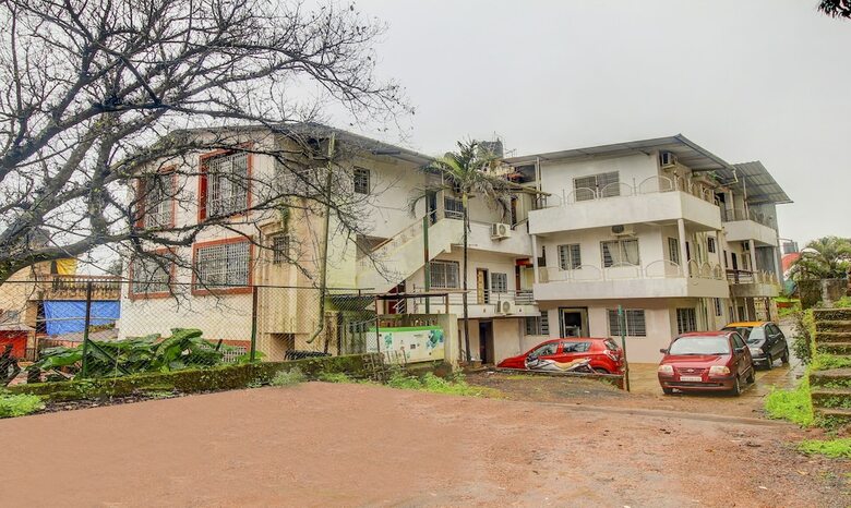 Treebo Trip Hotel Guru Krupa