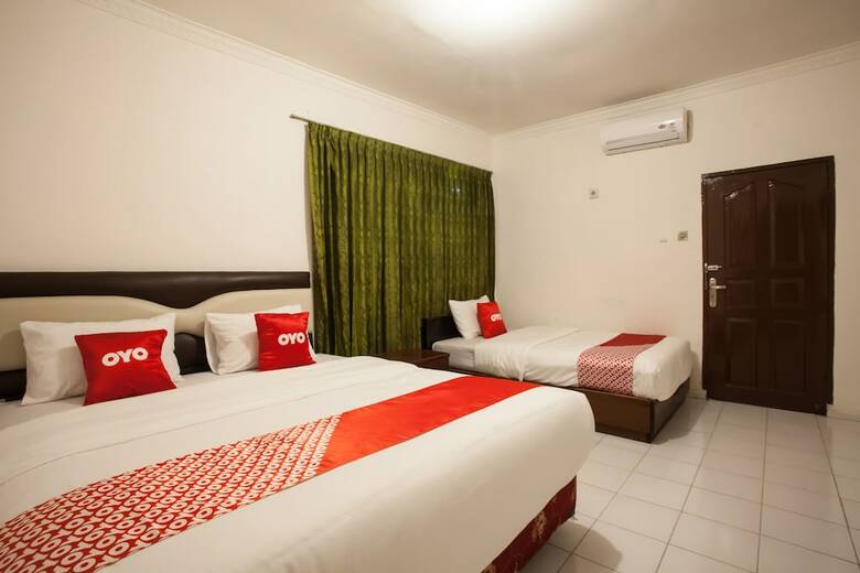 Oyo 1084 Hotel Cirasa Syariah