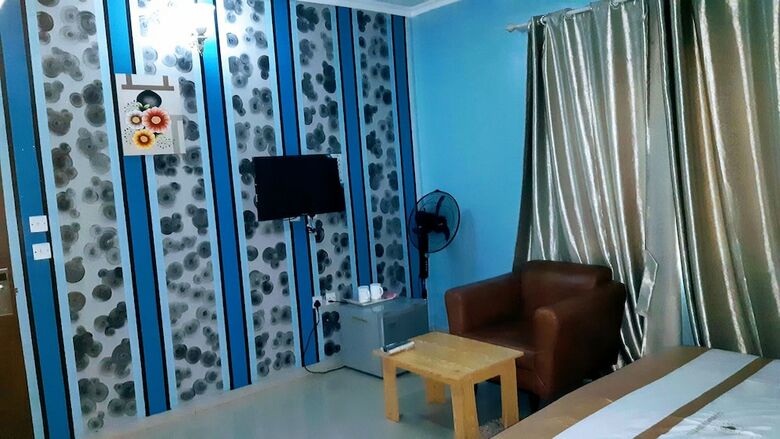 Glorious Hotell & Suites Ltd