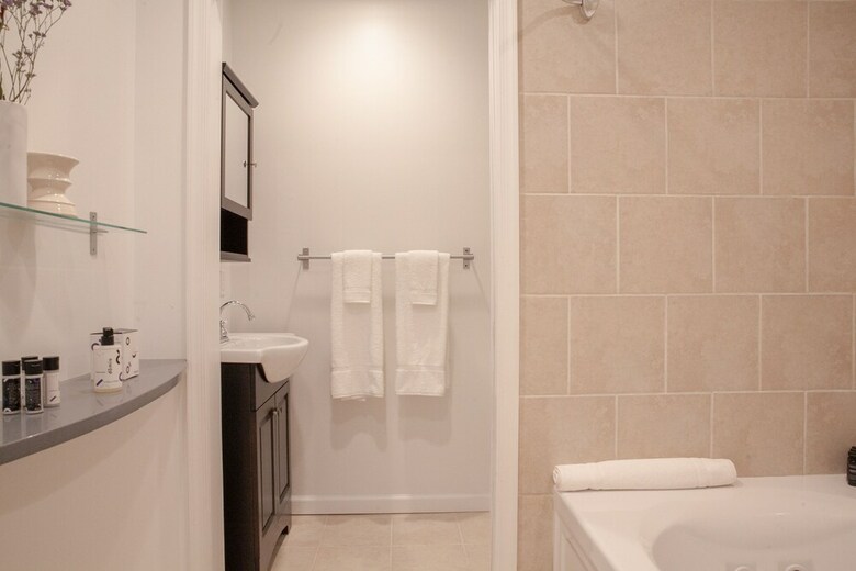 Domio I Rittenhouse Square I Historic 2br/2ba Apt