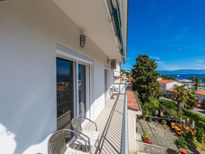 Apartment Mladen
