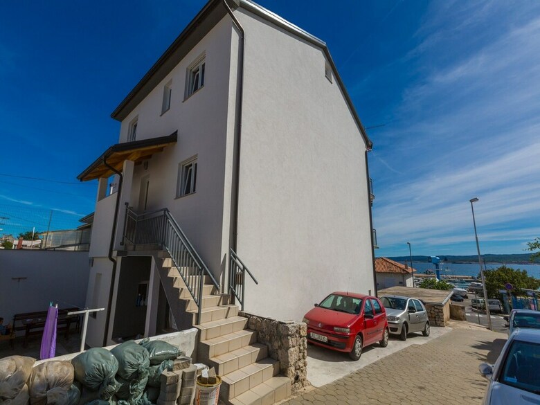 Apartment Mladen