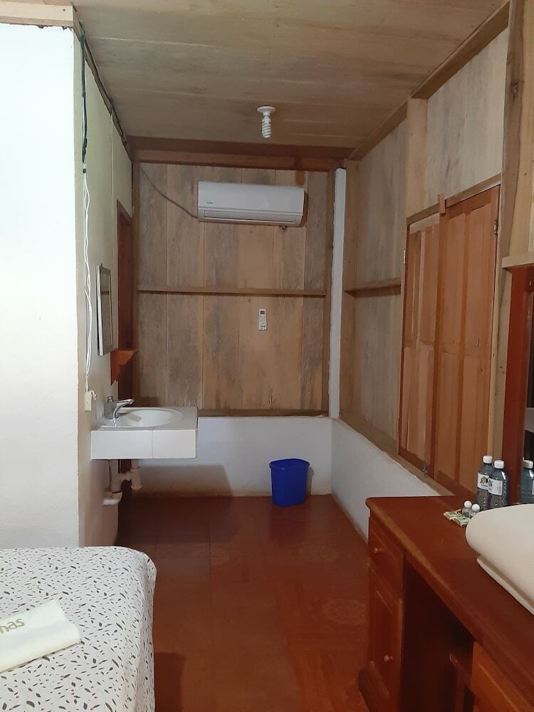 Hotel Campamento Lacandones